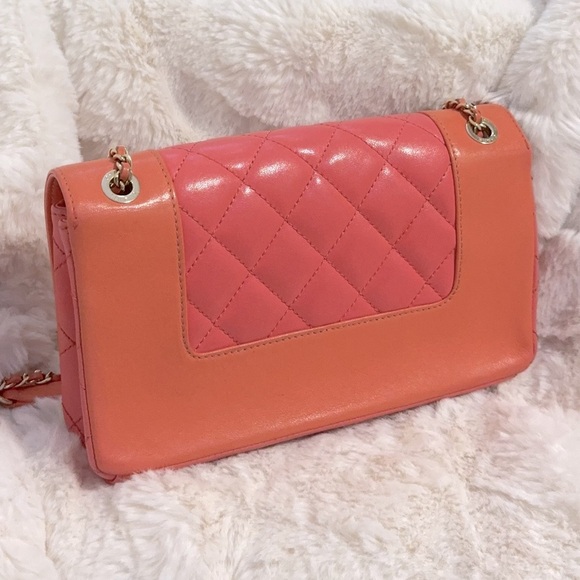 Chanel Medium Vintage Mademoiselle Flap - Picture 9 of 16